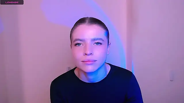 MissOliviaa  online show from 12.18.25