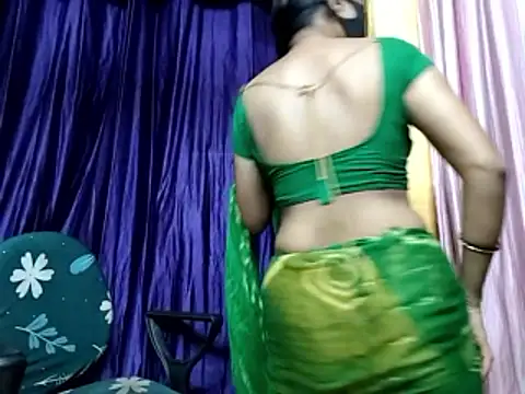 poojaxxx65 online show from 06.04.26