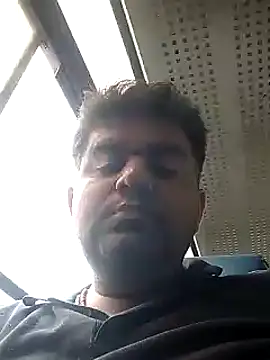 Snapshot of Happyman300 chatting on 09.12.25 Happyman300 online show from 09.12.25