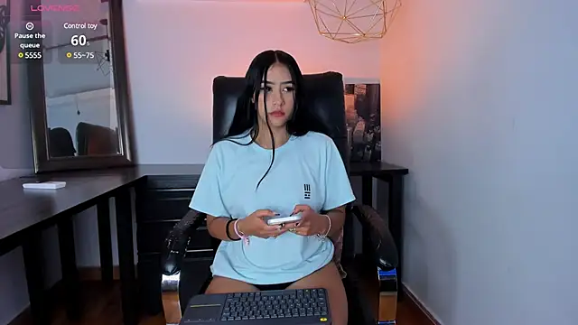 ScarlettMonroe  online show from 03.06.25