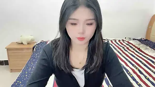 Snapshot of SU__SU chatting on 09.21.25 SU SU online show from 09.21.25