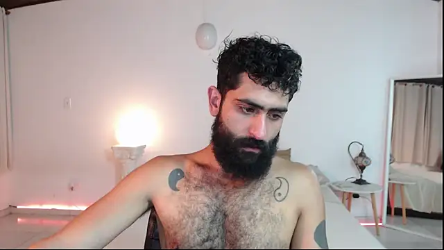 Snapshot of Drogamma chatting on 02.17.25 Drogamma online show from 02.17.25