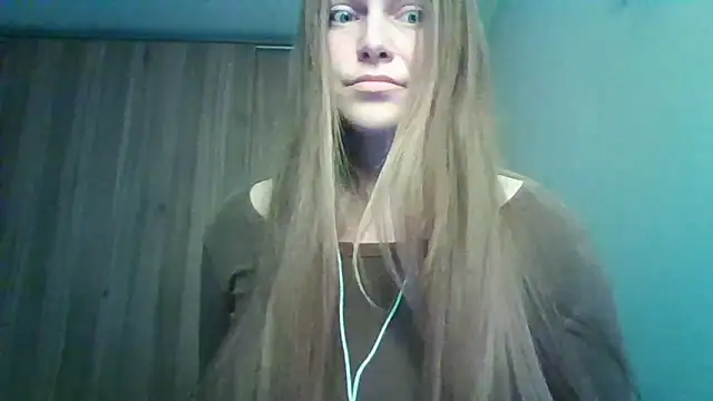 Evasapples online show from 04.13.26