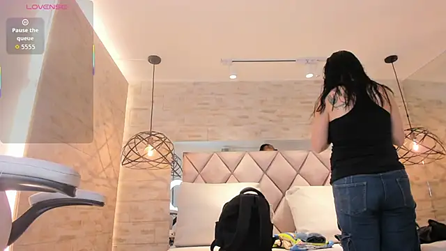 dorothy vegga online show from 10.09.25