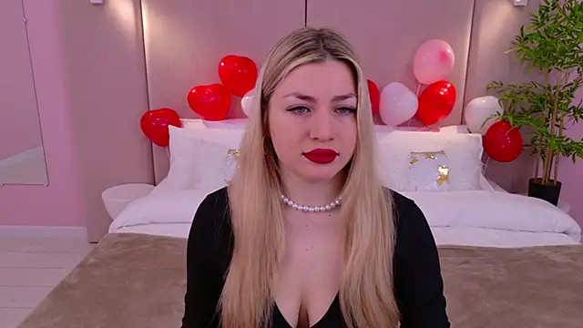 Snapshot of HelenaMorgan chatting on 02.12.25 HelenaMorgan online show from 02.12.25
