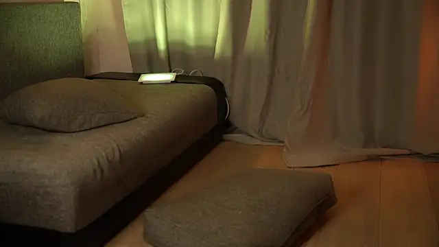 Snapshot of elisa_moon chatting on 12.05.24 elisa moon online show from 12.05.24