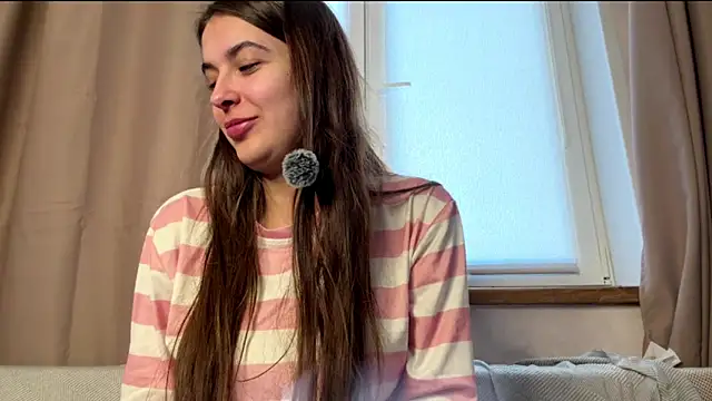 elisa moon online show from 05.17.26