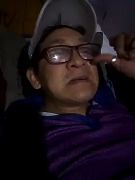 ardiente47 online show from 10.12.25