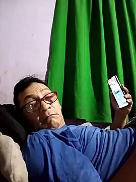 ardiente47 online show from 11.15.25