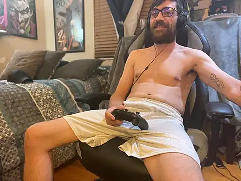 Snapshot of slutty_guy12 chatting on 02.03.25 slutty guy12 online show from 02.03.25