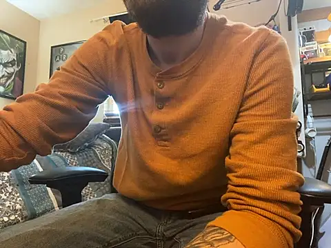 Snapshot of slutty_guy12 chatting on 02.03.25 slutty guy12 online show from 02.03.25