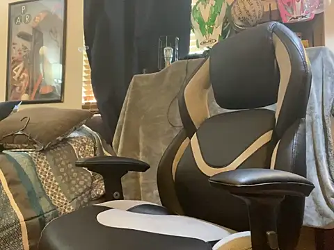 Snapshot of slutty_guy12 chatting on 02.03.25 slutty guy12 online show from 02.03.25