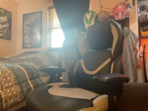 Snapshot of slutty_guy12 chatting on 02.06.25 slutty guy12 online show from 02.06.25