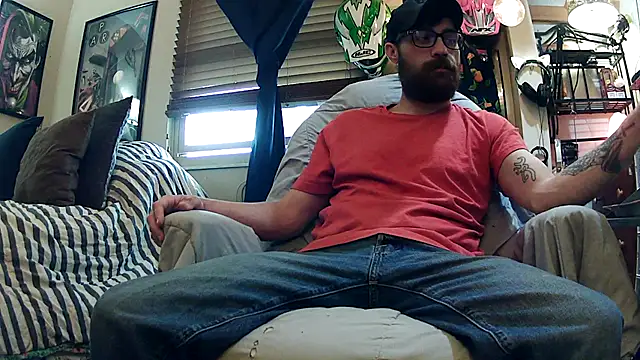 Snapshot of slutty_guy12 chatting on 02.12.25 slutty guy12 online show from 02.12.25