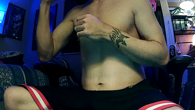 Snapshot of slutty_guy12 chatting on 02.27.25 slutty guy12 online show from 02.27.25