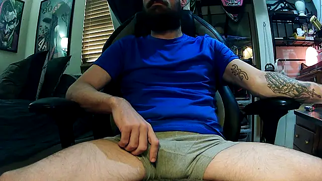 Snapshot of slutty_guy12 chatting on 03.02.25 slutty guy12 online show from 03.02.25