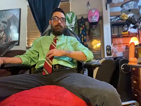 Snapshot of slutty_guy12 chatting on 03.17.25 slutty guy12 online show from 03.17.25