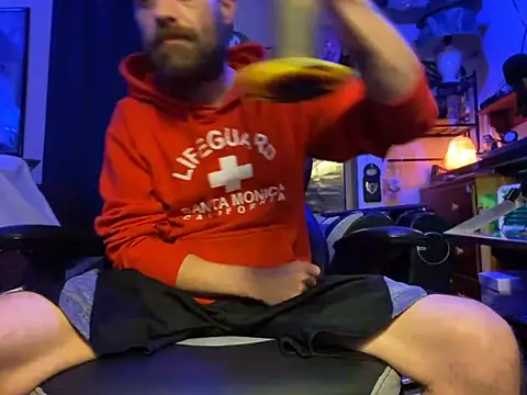 Snapshot of slutty_guy12 chatting on 03.20.25 slutty guy12 online show from 03.20.25