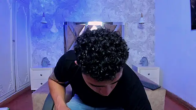 Snapshot of gerson_zt chatting on 10.07.25 gerson zt online show from 10.07.25