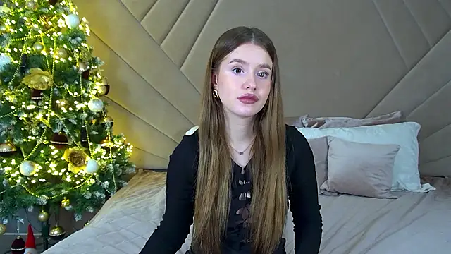 MilanaBalmain online show from 12.15.24