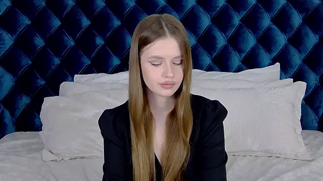 MilanaBalmain online show from 12.21.24
