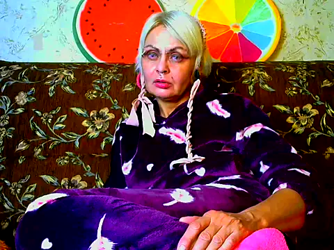 Gardener of Illusions online show from 09.29.25