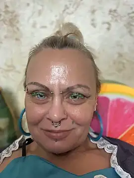 Gardener of Illusions online show from 04.22.26