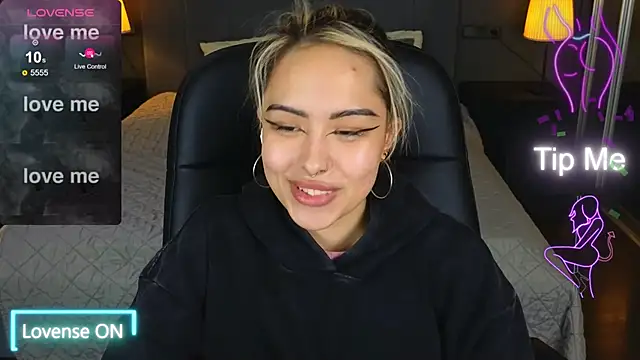 baby  kim online show from 10.10.25