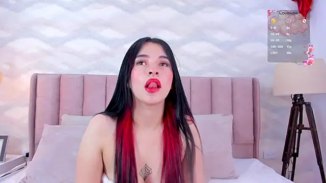 im nika  online show from 12.09.24