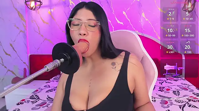 estrella bigboobs14 online show from 10.22.25