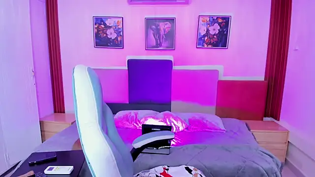 estrella bigboobs14 online show from 12.18.25