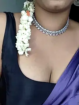 Snapshot of Sexy-Shalinii chatting on 03.13.25 Sexy-Shalinii online show from 03.13.25