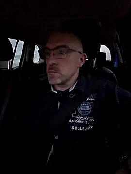 Snapshot of Crosss-23cm chatting on 11.08.25 Crosss-23cm online show from 11.08.25