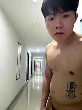 Snapshot of thehornyboyz chatting on 10.29.25 thehornyboyz online show from 10.29.25