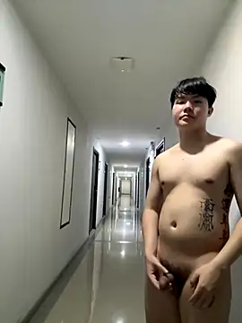 Snapshot of thehornyboyz chatting on 10.31.25 thehornyboyz online show from 10.31.25