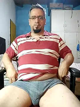Snapshot of MrBig_2024 chatting on 02.25.25 MrBig 2024 online show from 02.25.25