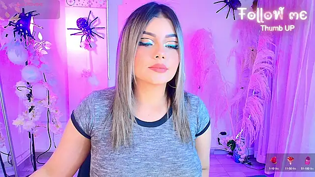 Snapshot of Ladydream1 chatting on 10.29.25 Ladydream1 online show from 10.29.25