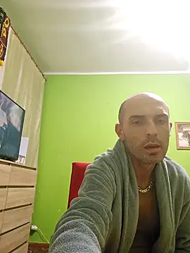 Snapshot of STANISLAW621162 chatting on 02.01.25 STANISLAW621162 online show from 02.01.25