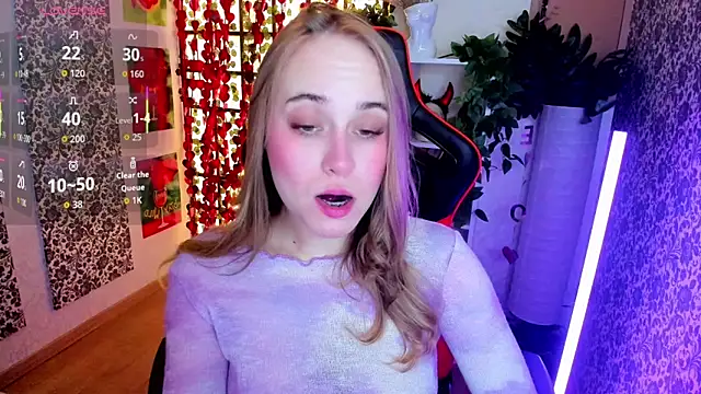 Snapshot of LianaBright chatting on 02.26.26 LianaBright online show from 02.26.26