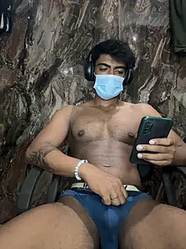 Snapshot of rony6663 chatting on 10.10.25 rony6663 online show from 10.10.25