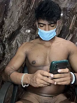 Snapshot of rony6663 chatting on 10.31.25 rony6663 online show from 10.31.25