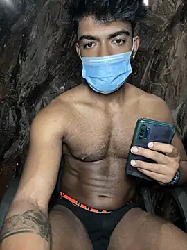 Snapshot of rony6663 chatting on 11.10.25 rony6663 online show from 11.10.25