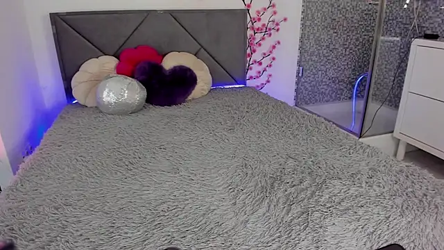 KristiVegass online show from 09.24.25