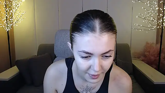 Snapshot of Ritaneer chatting on 02.02.25 Ritaneer online show from 02.02.25
