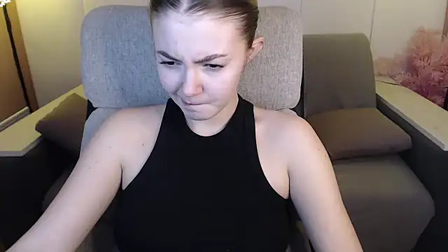 Snapshot of Ritaneer chatting on 03.12.25 Ritaneer online show from 03.12.25
