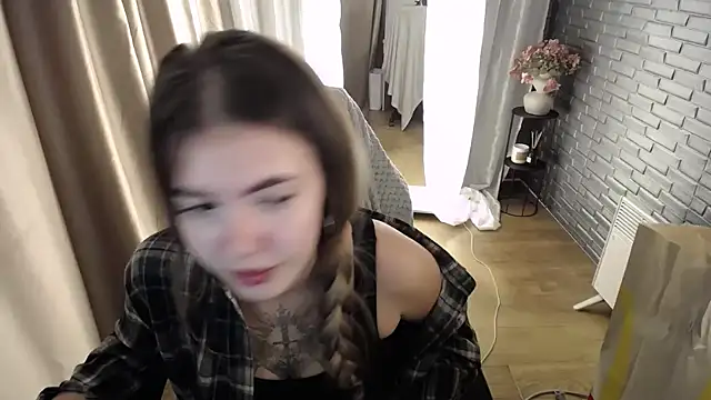 Snapshot of Ritaneer chatting on 09.16.25 Ritaneer online show from 09.16.25