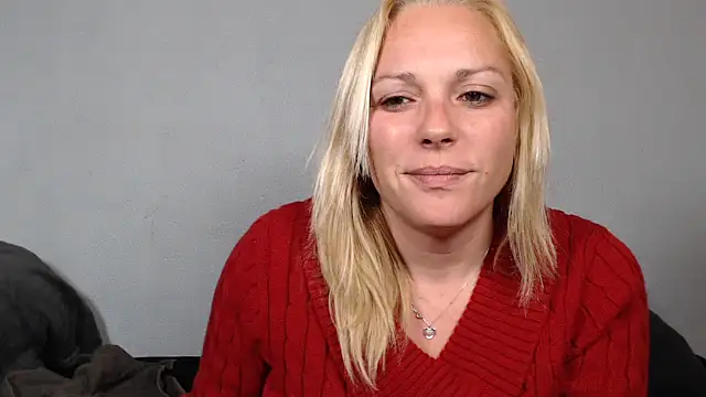 Doucelouve9 online show from 02.10.26