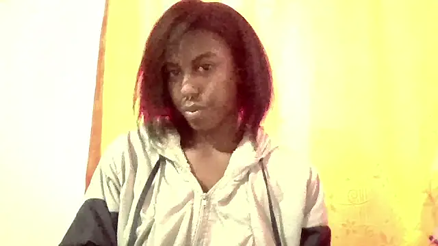 Snapshot of CoccoBele69 chatting on 01.10.25 CoccoBele69 online show from 01.10.25