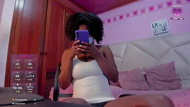 Snapshot of CoccoBele69 chatting on 03.18.25 CoccoBele69 online show from 03.18.25