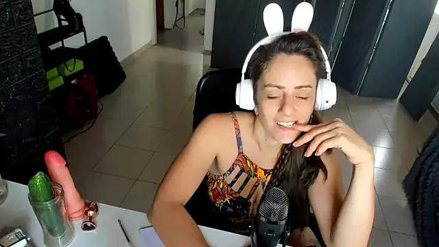 jessiburningheels online show from 02.28.25